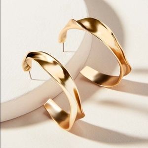 Stella and Dot Twist Hoop Earring